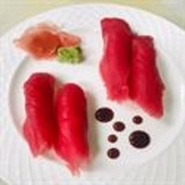 Tuna Nigiri.